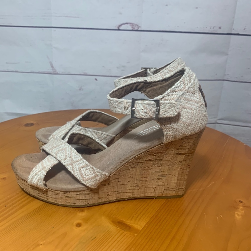 Toms Women US 7 Natural Woven Diamond Wedge cork
